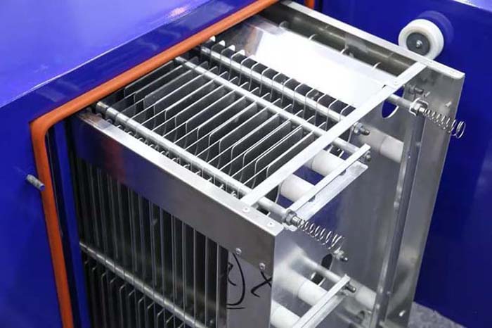 如何判斷一臺(tái)油煙凈化器是否正規(guī)？